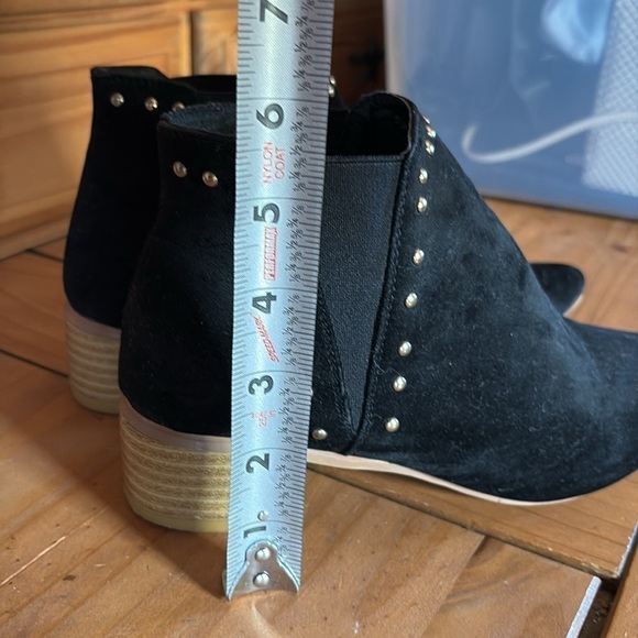 Black velvet studded slip on shoes boots booties block heel size 7 - Picture 15 of 16